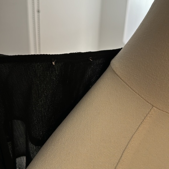 BLACK MESH CLASSY RUFFLE TOP SIZE S - Picture 4 of 4